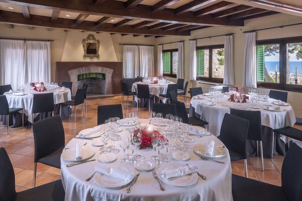 Gran Hotel Rey Don Jaime Castelldefels Εξωτερικό φωτογραφία