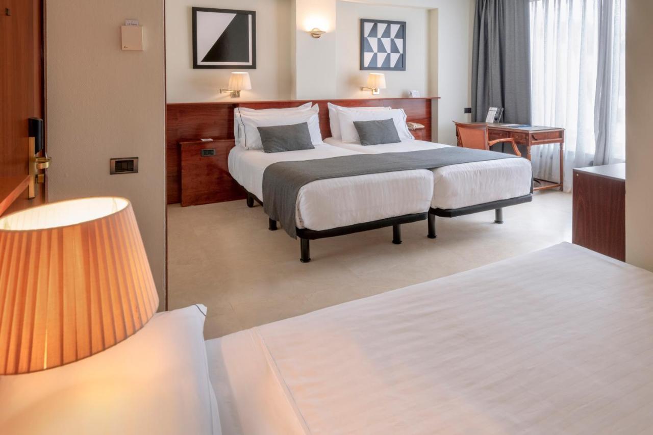 Gran Hotel Rey Don Jaime Castelldefels Εξωτερικό φωτογραφία